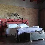 Gospodarstwo agroturystyczne Casa Vecchia *