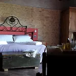 Casa Vecchia *
