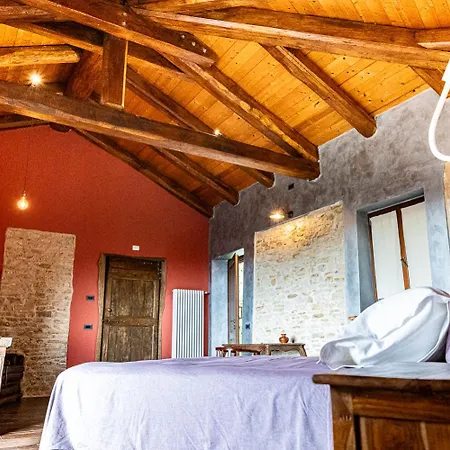 Farm stay Casa Vecchia Bossolasco