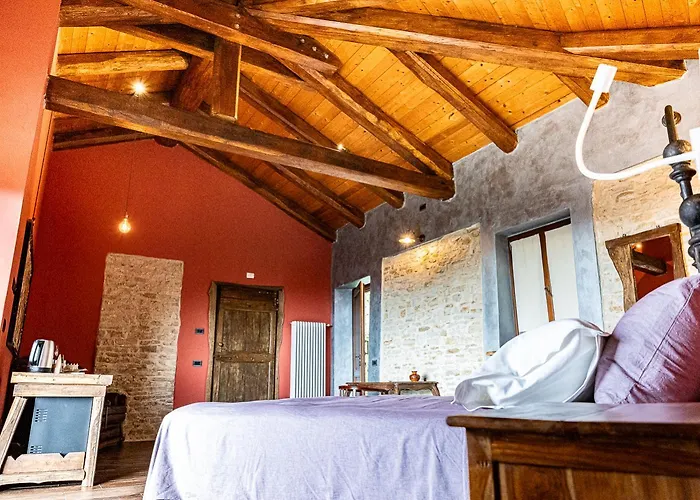 Farm stay Casa Vecchia Bossolasco